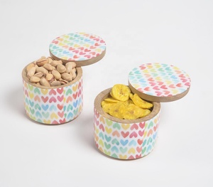 Pot en bois peint avec coeur pastel de Saint-Valentin avec couvercle tournant Fabricant Grossiste vente directe d'usine - Product Image 4