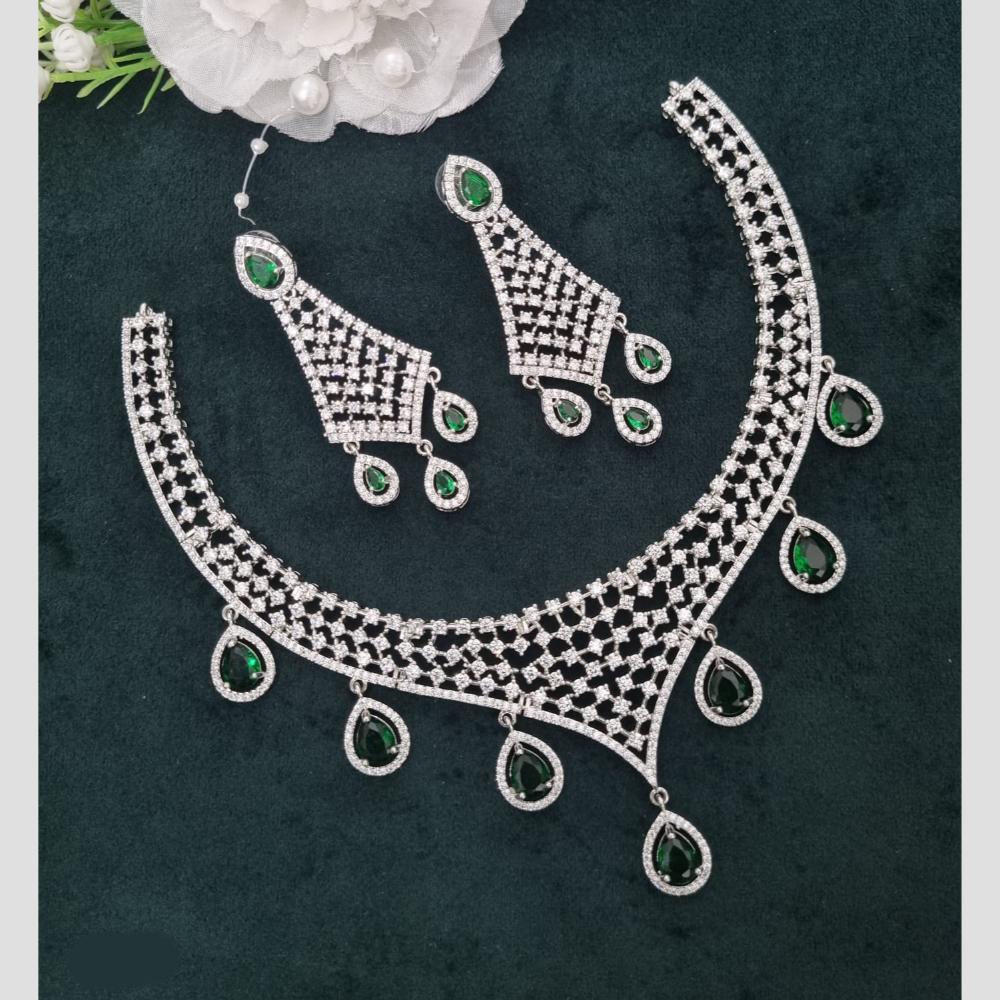 สีเขียว