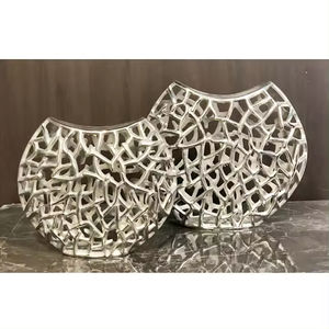 Vase à fleurs en aluminium de style européen Lot de 2 porte-fleurs luxueux Décoration de ferme de qualité supérieure en vrac - Product Image 1