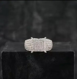 Bague personnalisée en argent sterling de style religieux très demandée, avec pierre en moissanite, pour mariage, rappeurs, streetwear, prix raisonnable - Product Image 1