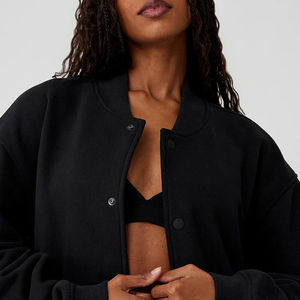 Veste universitaire en polyester-coton durable et élégante pour femmes Conception unique de manches contrastées Utilisation quotidienne Méthode de tissage tissé - Product Image 4