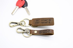 พวงกุญแจหนังสลักส่วนบุคคลพวงกุญแจของขวัญที่กำหนดเองสำหรับเขา LKCN-0058ของขวัญครบรอบคริสต์มาส - Product Image 2