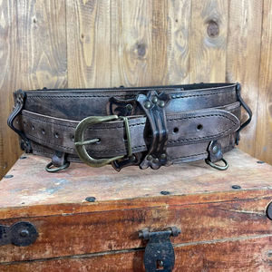 Ceinture Larp en cuir marron effet vieilli Accessoire de base Inspiré par The Witcher et Dungeon's and dragons - Product Image 4