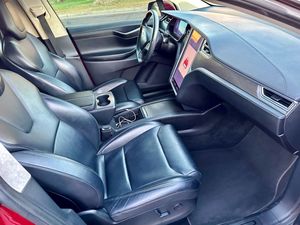 Utilisé 2017 Te-sl-a Mo-del X 75-D LHD - Product Image 2