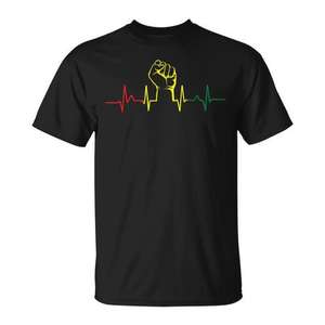 Camiseta Power Fist Heartbeat unisex negra con cuello redondo y manga corta, ropa promocional del Orgullo Afroamericano - Product Image 1