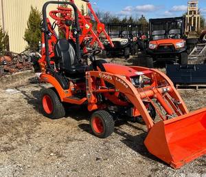 Tractor Kubota BX-23S con cortadora, retroexcavadora y cargador frontal en venta. - Product Image 2