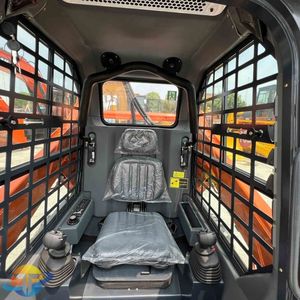 Chargeur compact d'occasion de haute qualité, divers modèles disponibles, y compris chargeur frontal, chargeur rétrocaveuse, mini-chargeur, chargeur de bois, à vendre - Product Image 1