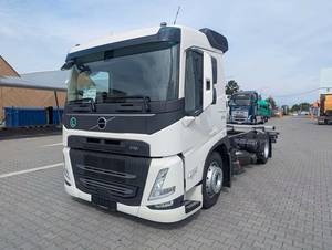 Nuevo/Usado Volvo FM 11 380 4x2 Transmisión Automática Euro VI Turbo Interior Oscuro Potencia 279 kW (379 hp) - Product Image 2