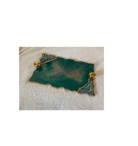 Acheter en ligne un plateau de luxe en résine avec poignée en métal pour le service et la décoration de la cuisine à domicile - Product Image 2