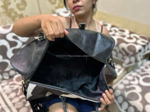 <b>Overnight</b> Duffle <b>Bag</b> Top Selling New Style Outdoor Travel Duffel <b>Bag</b> <b>Leather</b> Material Carry on for Convenient Travel - Product Image 6