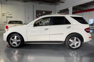 Mercedes-Benz ML550 2010 d'occasion en bon état - Product Image 2