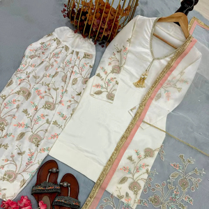 Lanzamiento del Nuevo Conjunto de Pantalón y Top de Seda Chinon de Diseño Moderno para Fiestas, con Dupatta, Completamente Cosido, Traje con Bordado Intenso - Product Image 1