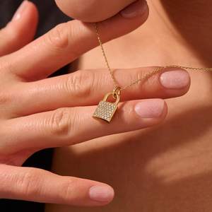 Collier avec pendentif en forme de cadenas, en argent sterling 925 massif, plaqué or 14 carats, de haute qualité, minimaliste, serti de diamants CZ - Product Image 4