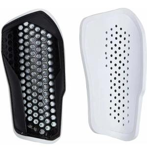 Espinilleras de fútbol Premium con colores brillantes Carcasa de PP de alto impacto y respaldo EVA para protección en espinilleras de fútbol - Product Image 1