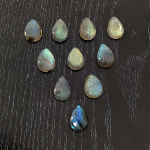 4 Piezas de Labradorita Gris Natural de 14x10mm, Cabujón en Forma de Pera, 21.05 Quilates, Iroc Sales, Gema Suelta de Alta Calidad, Logotipo Personalizado, US$6 - Product Image 2