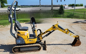 Used 2017 GEHL M08 MINI EXCAVATOR 1TON 1.5TON 1.8TON 2TON 2.5TON GOOD QUALITY SMALL SIZE DIGGER EXCAVATOR - Product Image 5