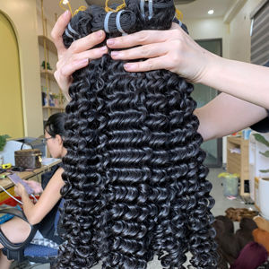 Bunbles et Perruques Deep Wavy Noir Naturel Vietnamien Extensions de Cheveux Humains 100% Authentique Extension de Cheveux Humains - Product Image 1
