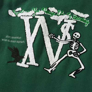 Blouson universitaire homme en toile avec logo personnalisé, col montant, logo frontal, style vintage américain, broderie éponge et patchwork, vente en gros - Product Image 2