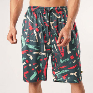 Pantalones cortos de sublimación con estampado de moda de verano Pantalones cortos de malla Pantalones cortos con cintura elástica para hombre hechos en Pakistán - Product Image 1