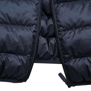 Veste matelassée moderne à la mode pour hommes, blouson d'aviateur chaud et élégant avec fermeture à glissière, vêtements d'extérieur d'hiver durables et résistants à l'eau, légers et épais - Product Image 4