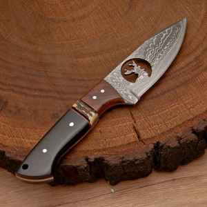 Cuchillo de Caza de Acero de Damasco Hecho a Mano al por Mayor para Supervivencia en Campamentos, con Hoja Fija, Mango de Madera, Personalizado con Funda - Product Image 2