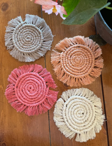 Sous-verre en macramé-dessous de verre-bas-dessous de plat tressés-cadeau de demoiselle d'honneur-sous-verres Boho-cadeau d'hôtesse - Product Image 2