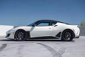 2024 L 0 T U S E V 0 R a G T Usado, Tracción en las Cuatro Ruedas, con Neumáticos R18 Automáticos, Asientos de Cuero, Cámara Trasera, Gasolina, Volante a la Izquierda, Coupé - Product Image 5