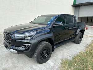 Toyota Hilux Doble Cabina Revo GRS 2.8L Diésel 4x4 Nueva Transmisión Automática 6AT con Volante a la Izquierda y Neumáticos R18 - Product Image 2