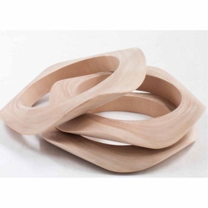 Anneaux de serviette en bois naturel à nœuds entrelacés, faits à la main, rustiques, boucle de serviette écologique, décoration de mariage et d'événements - Product Image 2