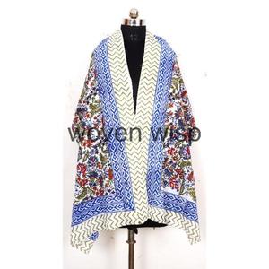 Pañuelo cuadrado hecho a mano para mujer, pañuelo para nadar, bikini y traje de baño, sarong y pareo - Product Image 3