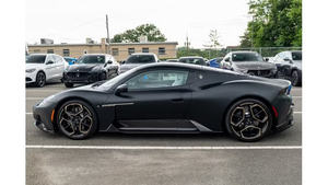 Auto Usado Certificado LHD/RHD, Maserati MC20 Coupé RWD 2024 - Product Image 4