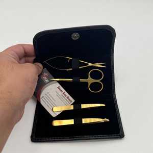 Pinzas Profesionales para Cejas Doradas Mate, Logotipo Personalizado, Acero Inoxidable Sostenible, Punta Inclinada y Puntiaguda, Antiestáticas, Duraderas y de Lujo - Product Image 4