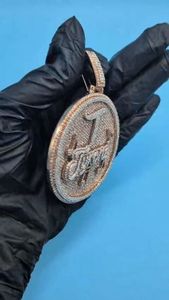 Letra Personalizada en Plata de Ley 925 con Corte Redondo, Diamante Moissanite VVS Brillante, Estilo Hip Hop, Prenda Unisex de Lujo Premium - Product Image 6