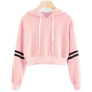 Femmes recadrée polaire à capuche en gros impression personnalisée Logo manches longues lettre imprimer lâche femmes haut court à capuche 2026 - Product Image 4