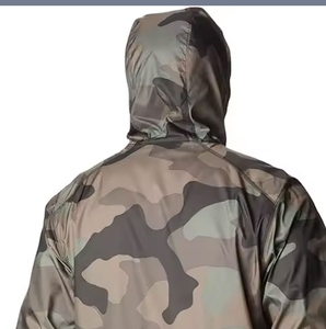 Chaqueta de lluvia ligera con capucha para hombre, cortavientos impermeable, estilo callejero, chaqueta de lluvia ligera impermeable con capucha para hombre - Product Image 4