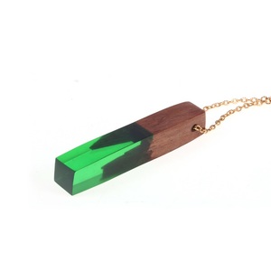 Fantastique bois résine pendentif bijoux personnalisés collier fait main meilleur cadeau pour anniversaire pour votre amour - Product Image 2