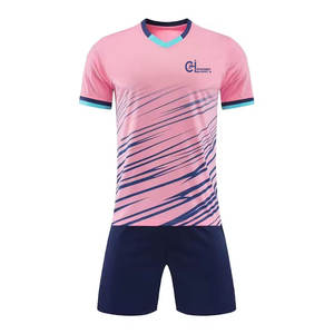 Tenue de football personnalisable de haute qualité avec un matériau durable 100% polyester, respirant, séchage rapide, design léger - Product Image 1