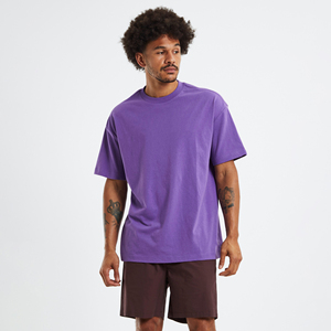 T-shirt pour homme en tissu lisse, léger, manches courtes, coupe décontractée quotidienne, parfait pour le style streetwear et le logo imprimé personnalisé - Product Image 1