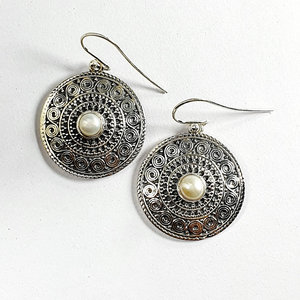 Boucles d'oreilles en perles de 8,2 grammes - Product Image 1