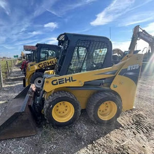 Chargeuse compacte sur pneus GEHL R135 2018 d'occasion, moteur TCM, charge nominale 35 tonnes, moteur, boîte de vitesses, pompe, roulement DE - Product Image 1