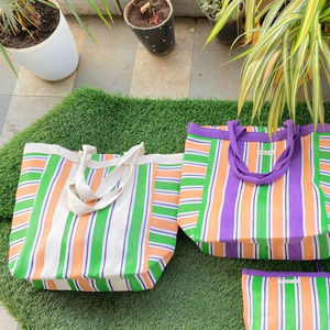 Grands sacs à fermeture éclair en nylon recyclé écologiques, sacs en plastique durables, approvisionnement en vrac en provenance d'Inde, sacs de plage en nylon recyclé - Product Image 1