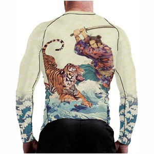 Rashguard de MMA Transpirable de Alta Calidad, Personalizable, Manga Corta y Larga, Ropa Deportiva para Entrenamiento de BJJ, Servicio OEM Personalizado - Product Image 5