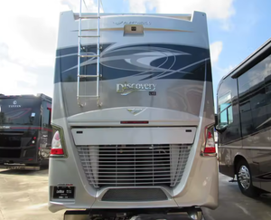 2025 2024 2023 Used Motorhome F-l-e-e-t-w-o-o-d D-I-S-C-O-V-E-R-Y L-X-E 36HQ Rvs Camper Motorhomes Travel Trailer - Product Image 2