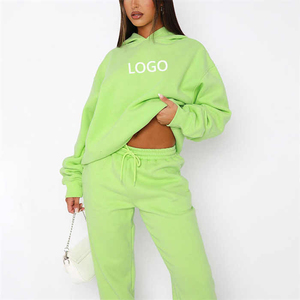 Ensemble de survêtement personnalisé pour femmes, sweat-shirt de créateur personnalisé pour femmes, survêtement 450 g/m², survêtement 2 pièces - Product Image 4