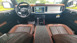 Certificado limpio y bastante usado 2025 Ford Bronco Heritage Limited - Product Image 4