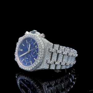 Montre unisexe de luxe personnalisée en forme de feuille, deux tons, avec diamants en moissanite, bracelet en cuir au design unique, charme en verre, tendance - Product Image 3