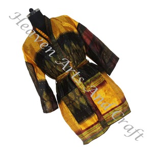 Kimono de seda bohemio KS006 para mujer, Kimono corto bohemio gitano reciclado, Kimono Vintage de seda, batas cortas, ropa de dormir para mujer - Product Image 1