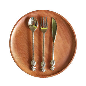 Fabriqué en Inde Couverts en métal sur mesure, y compris cuillères, fourchette et couteaux Couverts de créateur convenant à la maison Hôtel - Product Image 1