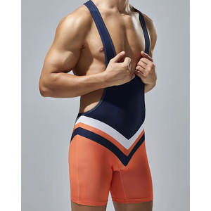 Short athlétique à imprimé géométrique pour homme, coupe ajustée, encolure dégagée, vêtements de sport et de gymnastique - Product Image 2