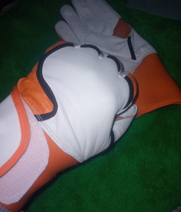 Guantes de Bateo de Béisbol Profesionales Personalizados con Logotipo, Hechos de Cuero con Cierre de Velcro, Ligeros y Duraderos - Product Image 3